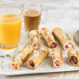 Bread Rolls de Fresa, Queso Crema y Chocolate